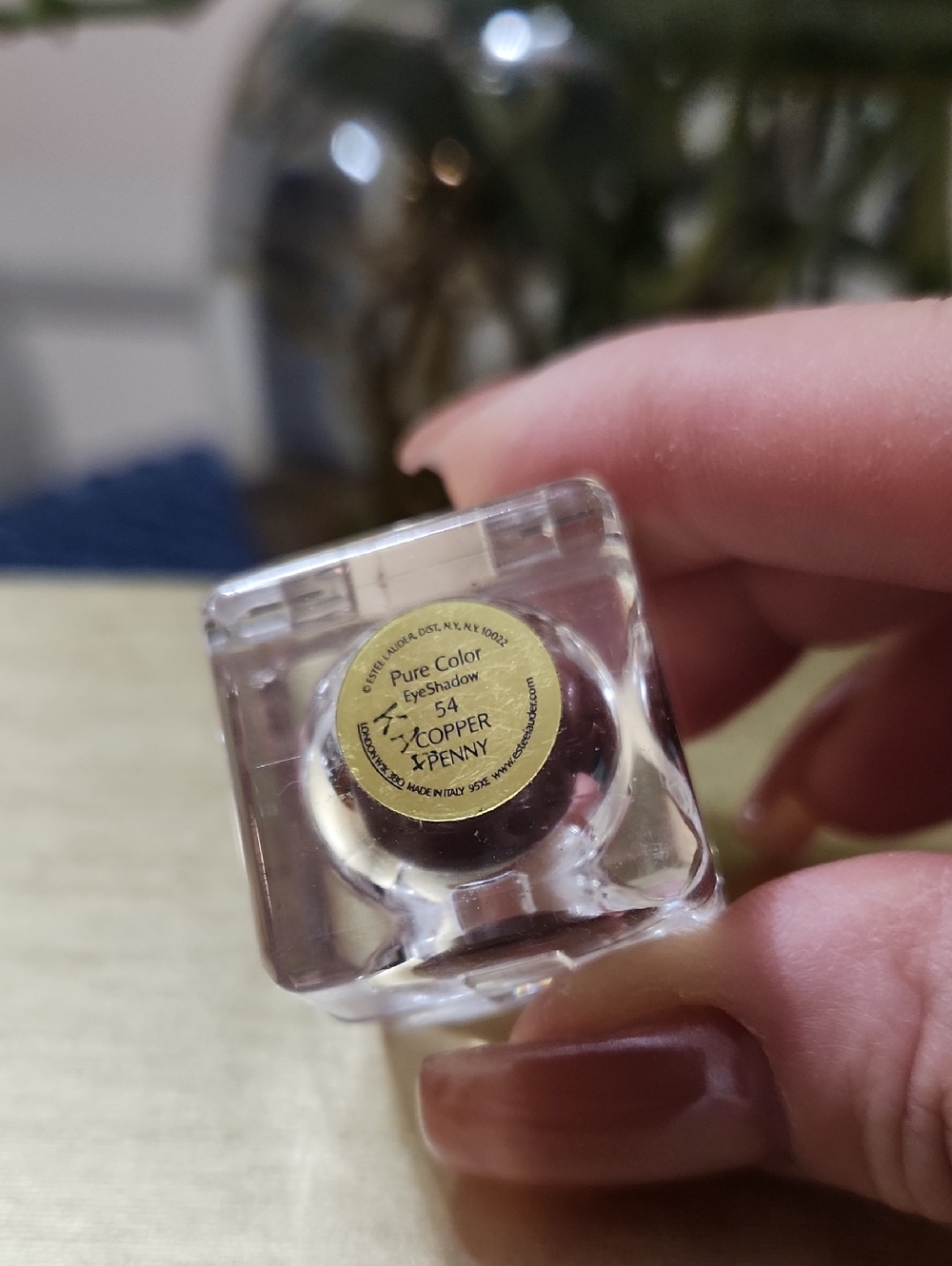 Eye Shadow - Picture 2 of 3